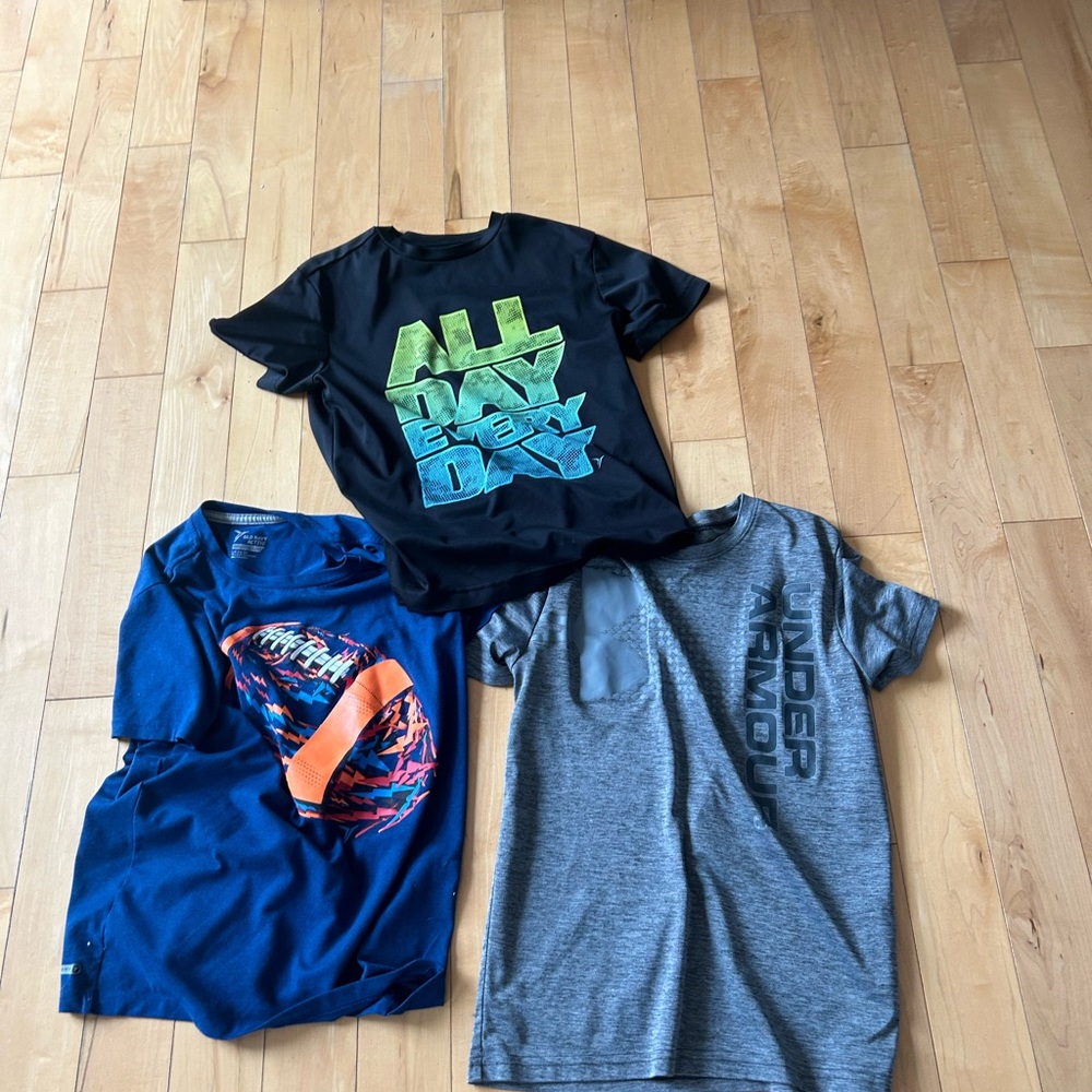 Under Armour Kids Short Sleeve Tees - Black, Blue, Gray